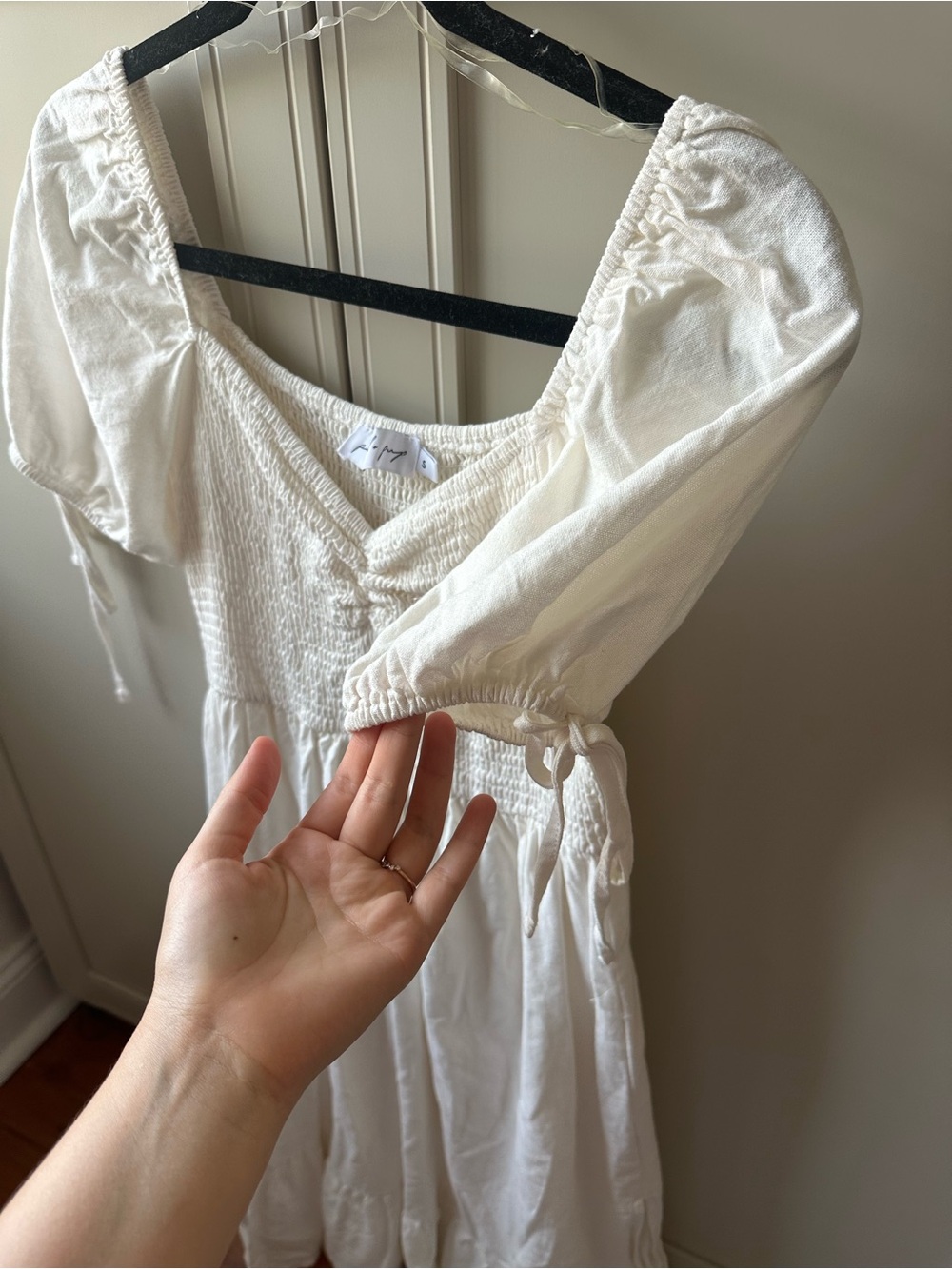 Petal & Pup White Off-Shoulder Smocked Midi Dress - Picture 4 of 6